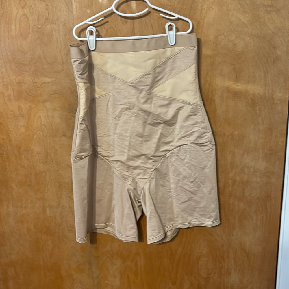 Shape wear shorts